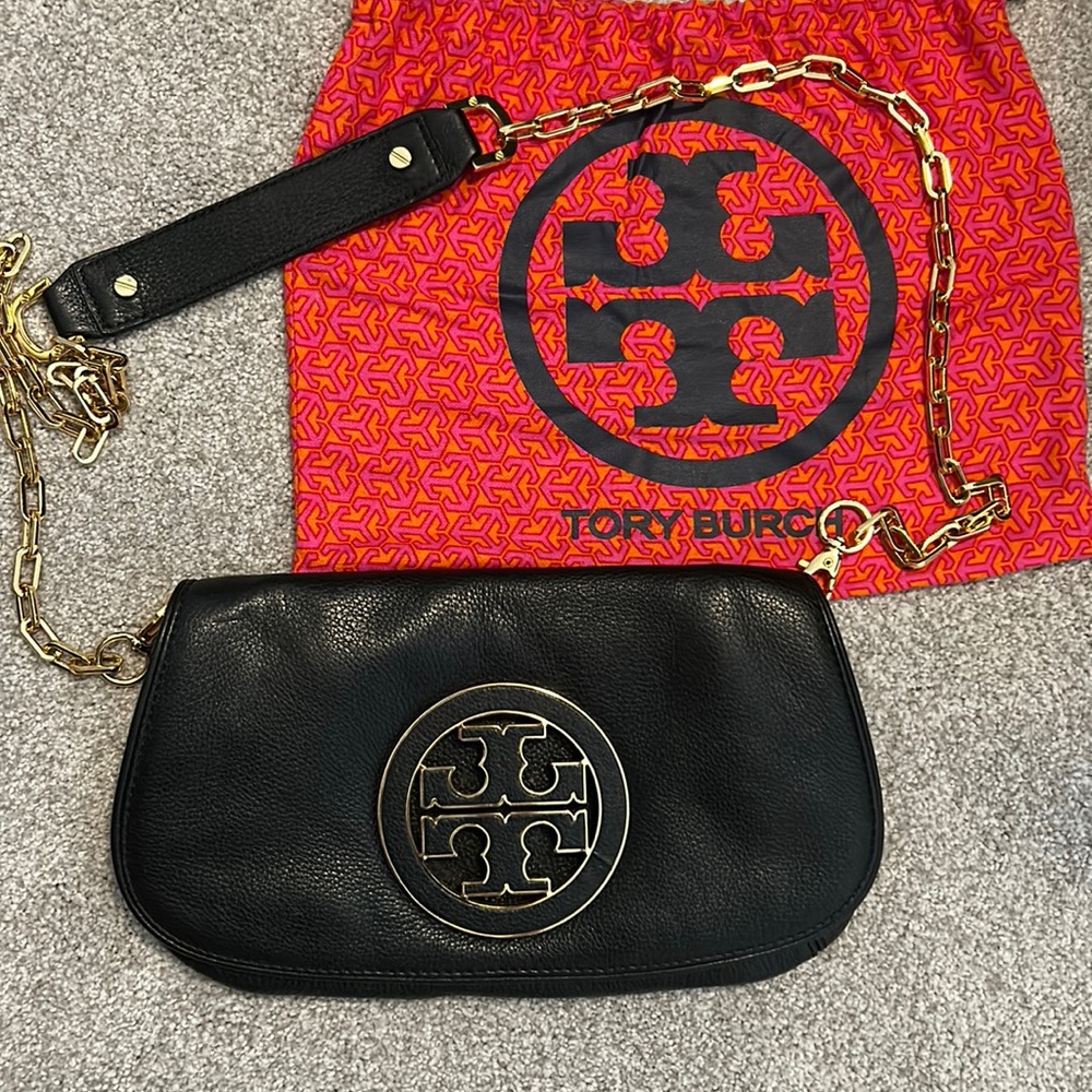 Black Tory Burch Reva Clutch. Great condition.